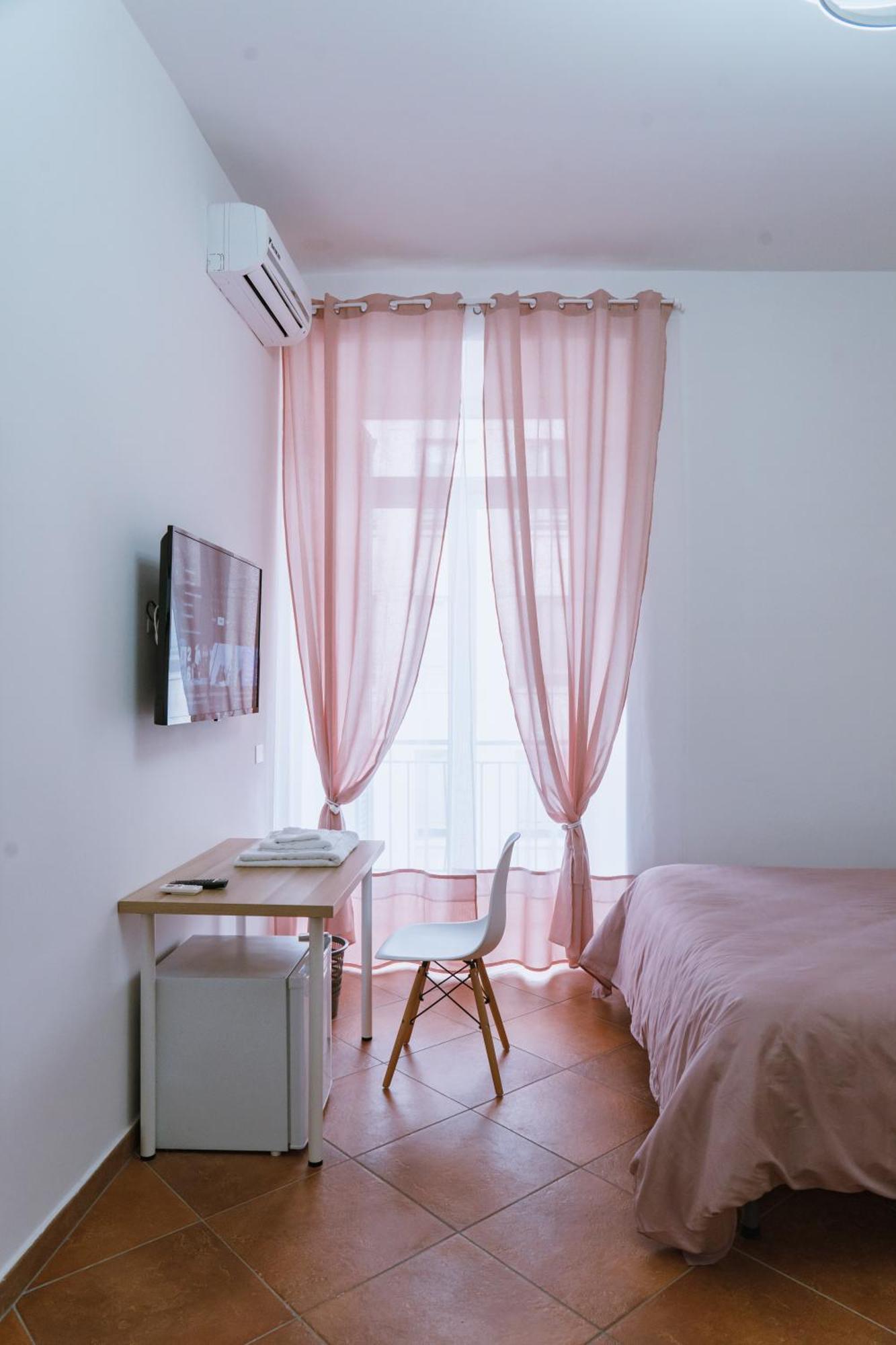 Hotel Gg-Grow - S. Brigida à Naples Extérieur photo